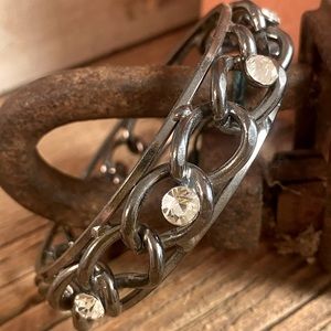 🛼3/$20🛼Metal Bangle with Crystal Stones